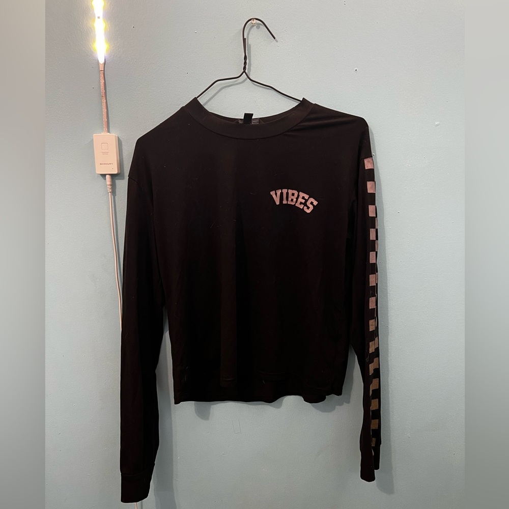 Color- black  Size- small